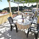 Guesthouse Manda